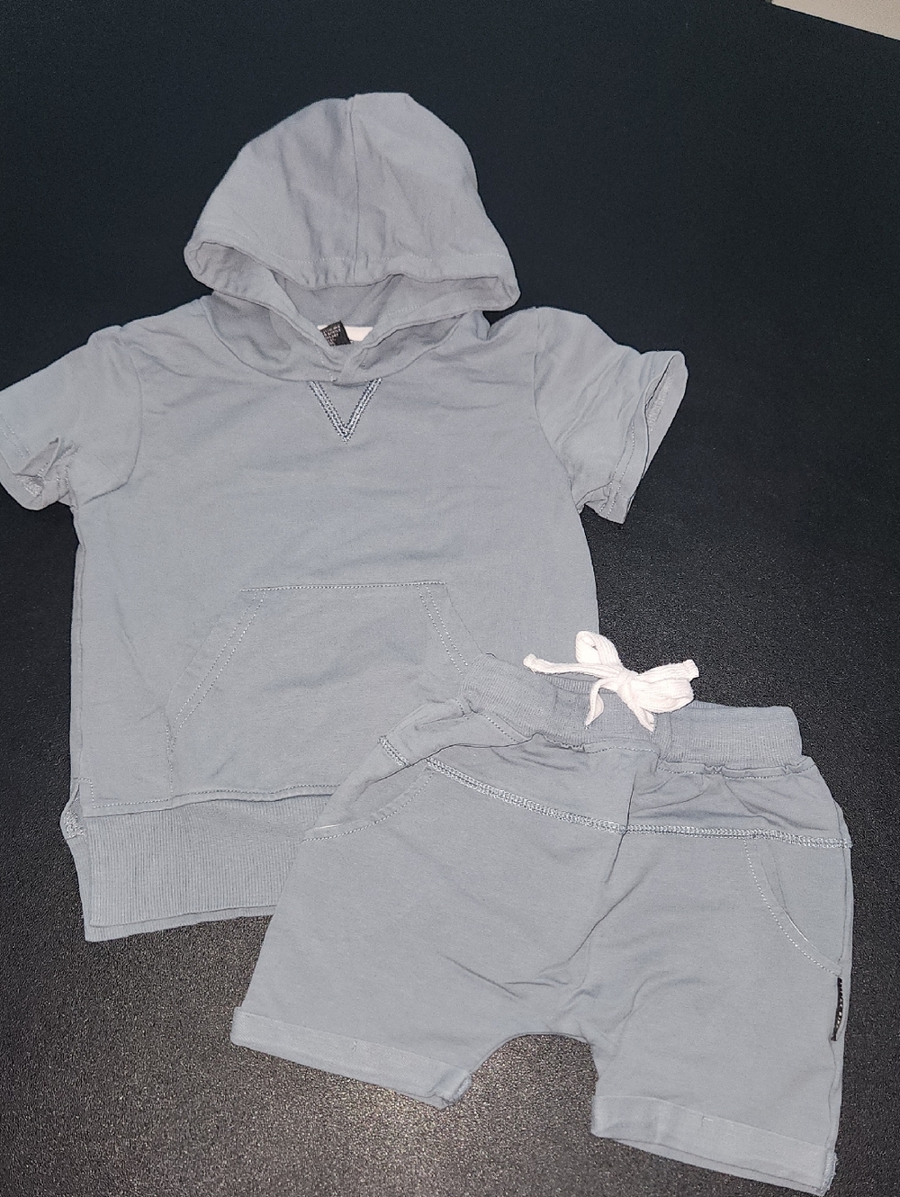 Little Bipsy Light Blue Toddler Hoodie Short Set Size 3T-4T